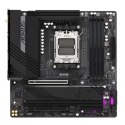 GIGABYTE M/B B650 GAMING XAXV2 1.0